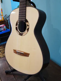 Guitare classique 34 : palissandre indien et épicéa - Photo #3