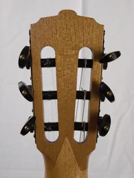 Classical guitar 46 : walnut and spruce - Photo #8