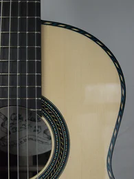 Guitare classique 51 : ébène et épicéa - Photo #5