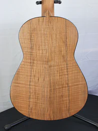 Guitare classique 56 : noyer et épicéa - Photo #7