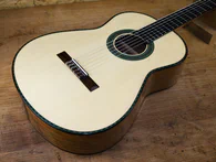 Classical guitar 59 : walnut and spruce - Photo #4