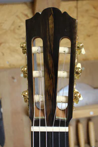 Guitare classique 60 : padouk et cèdre - Photo #12