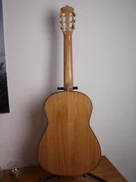 Guitare classique 47 : merisier et cèdre - Photo #4