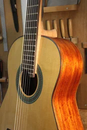 Guitare Classique n° 65 : padouk et cèdre - Preview