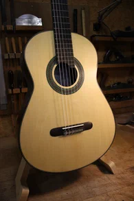 Guitare Classique n° 67 : wengé et épicéa - Photo #1