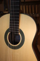 Guitare Classique n° 67 : wengé et épicéa - Preview